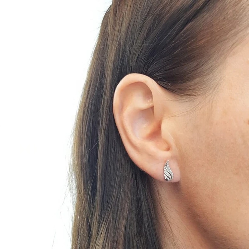 Women's Elegant Sparkling Cubic Zirconia Stud Earrings
